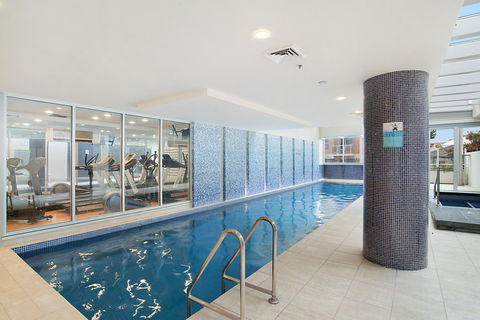 Beachside Luxury & Comfort, Ocean Views In Glenelg - South Australia Travel 5