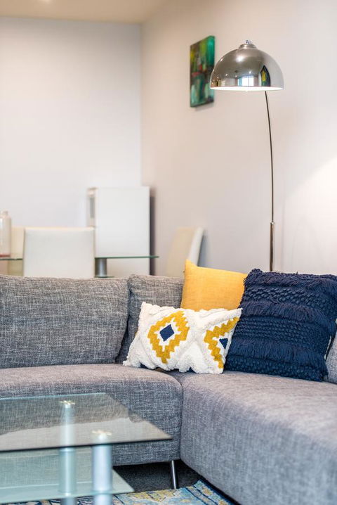 Beachside Luxury & Comfort, Ocean Views In Glenelg - South Australia Travel 9