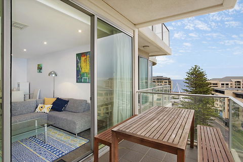 Beachside Luxury & Comfort, Ocean Views In Glenelg - South Australia Travel 1