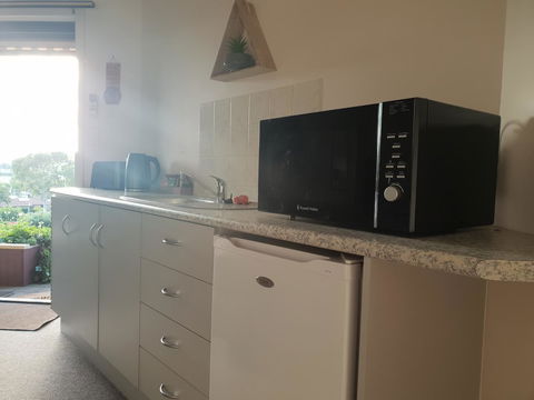 Barossa Valley Studio - South Australia Travel 19