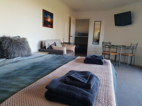 Barossa Valley Studio - South Australia Travel 2