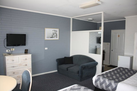 Lakeview Motel And Apartments - South Australia Travel 14