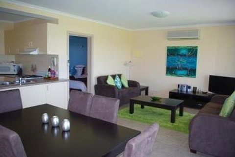Lakeview Motel And Apartments - South Australia Travel 30