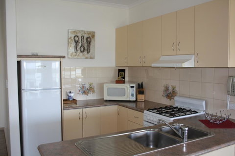 Lakeview Motel And Apartments - South Australia Travel 8