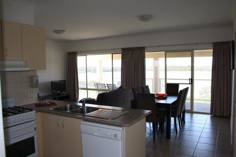 Lakeview Motel And Apartments - South Australia Travel 5