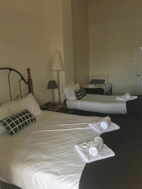 Grosvenor Hotel - South Australia Travel 4
