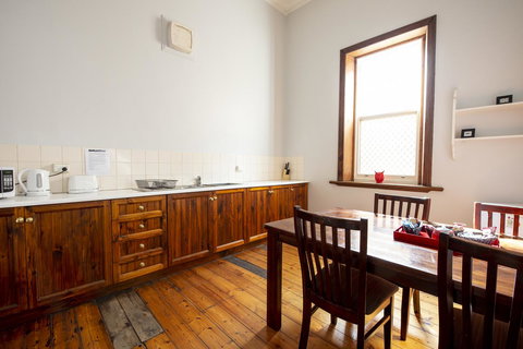 City Centre Motel Hotel - South Australia Travel 4