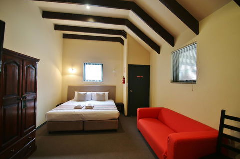 Hahndorf Motel - South Australia Travel 0