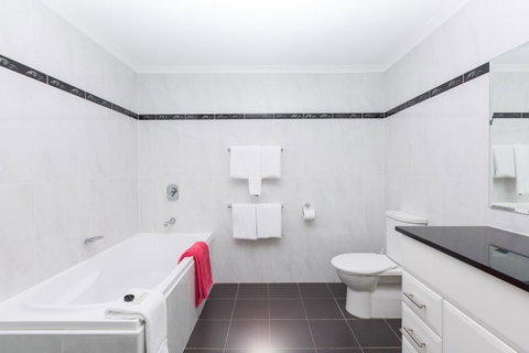 Ramada Resort By Wyndham Shoal Bay - South Australia Travel 33