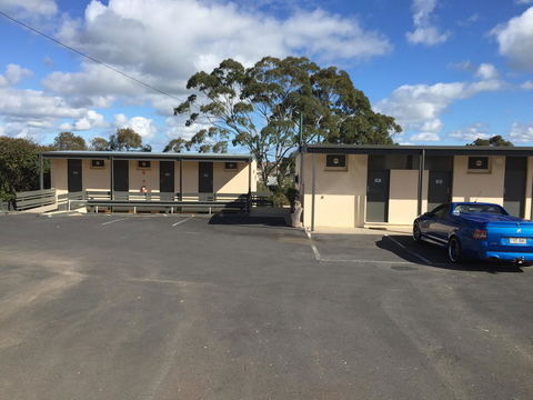 Blue Lake Motel - South Australia Travel 24