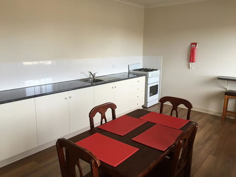 Blue Lake Motel - South Australia Travel 25