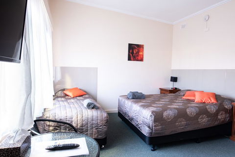 Blue Lake Motel - South Australia Travel 16