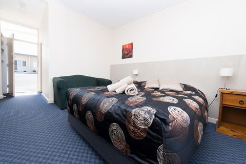Blue Lake Motel - South Australia Travel 13