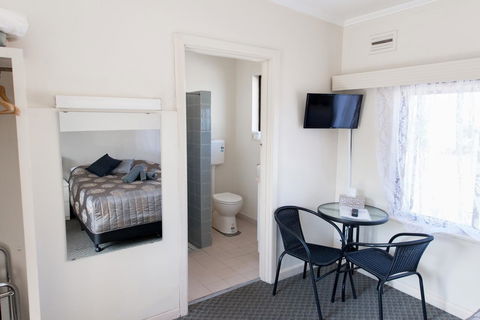 Blue Lake Motel - South Australia Travel 6