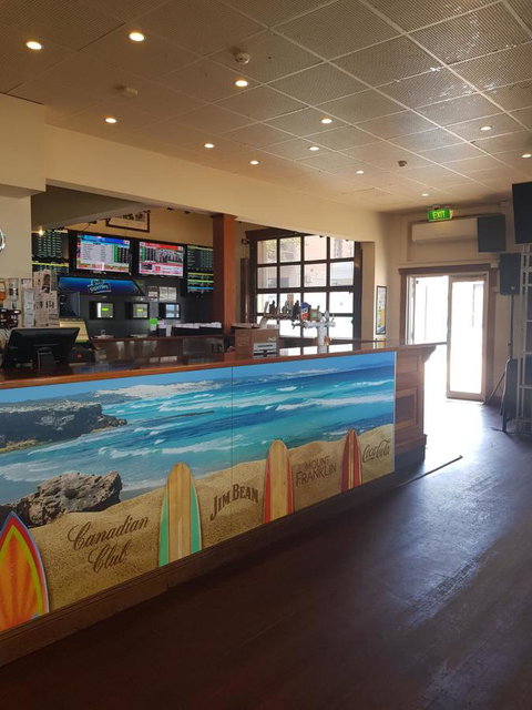 Pier Hotel Port Lincoln - South Australia Travel 2