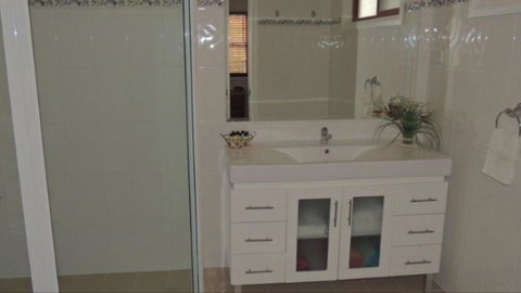 Avon View Stays Accommodation. - South Australia Travel 22