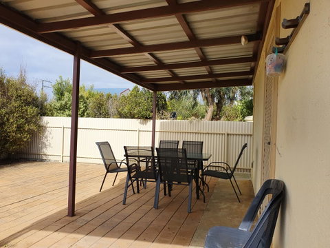 Super Central Location - South Australia Travel 13