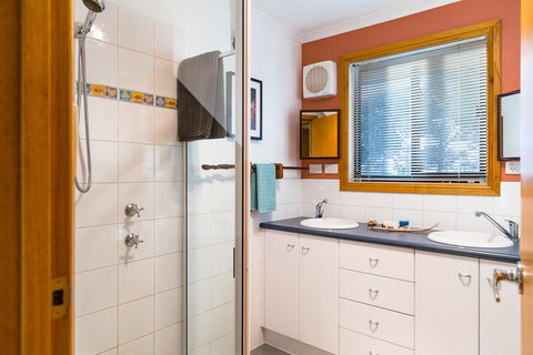 Southern Ocean Lookout - South Australia Travel 10