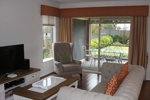 C And C Tanunda - South Australia Travel 9
