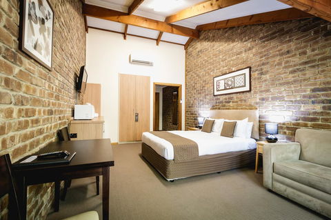 The Lodge By Manna - South Australia Travel 3