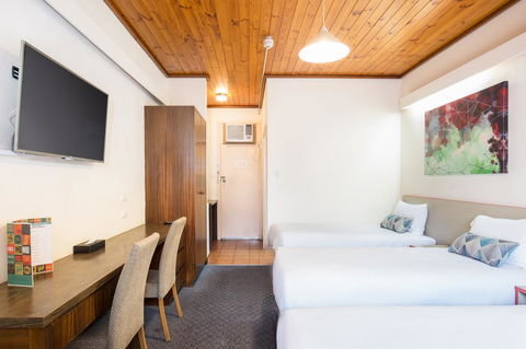 Nightcap At Federal Hotel Mt Gambier - South Australia Travel 1