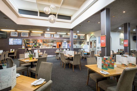 Nightcap At Federal Hotel Mt Gambier - South Australia Travel 14