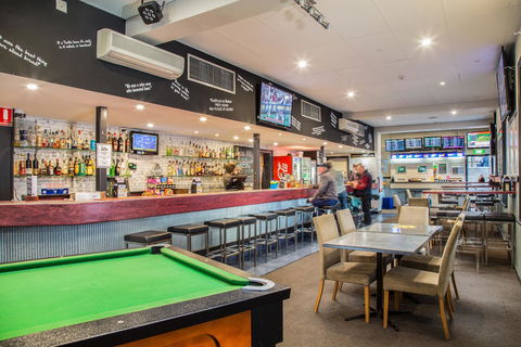 Nightcap At Federal Hotel Mt Gambier - South Australia Travel 9