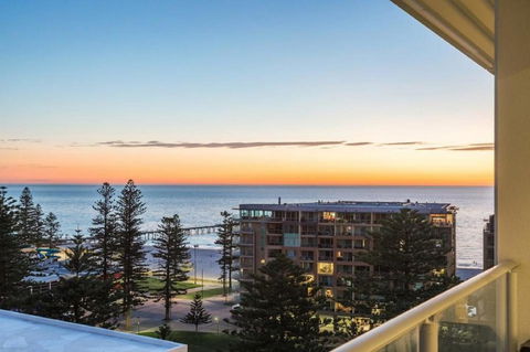 Glenelg Skyline Penthouse - South Australia Travel 3
