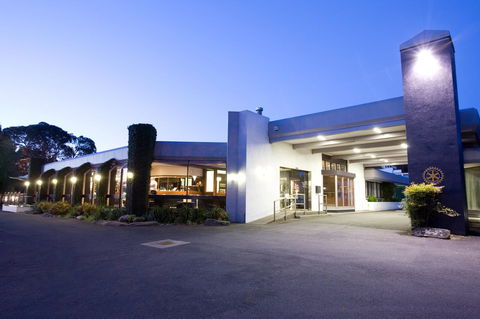The Commodore - South Australia Travel 1