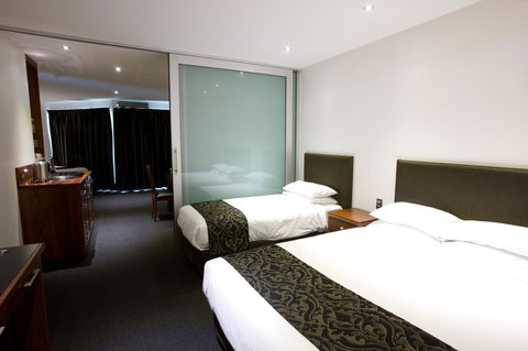 The Commodore - South Australia Travel 9