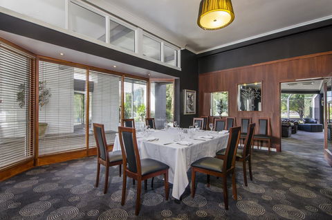 The Commodore - South Australia Travel 4