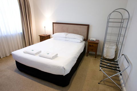 The Commodore - South Australia Travel 22