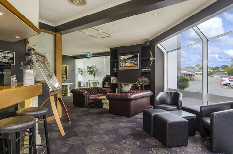 The Commodore - South Australia Travel 3