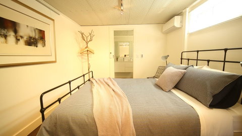 Irongate Studio B&B - South Australia Travel 14