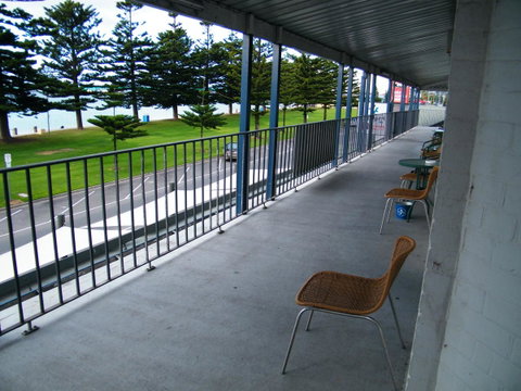 Grand Tasman Hotel - South Australia Travel 31