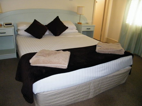Grand Tasman Hotel - South Australia Travel 36