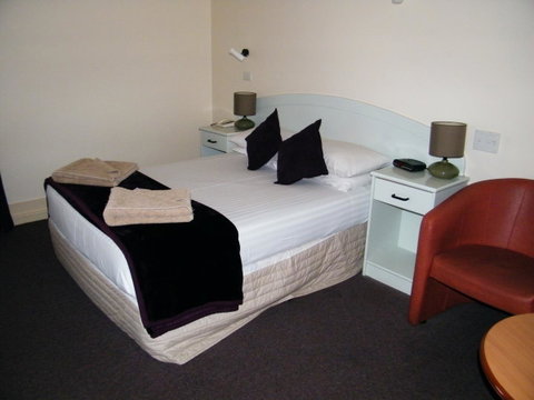 Grand Tasman Hotel - South Australia Travel 39