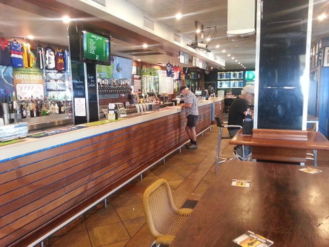 Grand Tasman Hotel - South Australia Travel 5