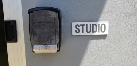 2 Austinmer Studio - South Australia Travel 11