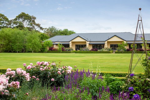 The Barn Accommodation - South Australia Travel 0