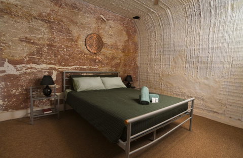 Desert View Apartments - South Australia Travel 4