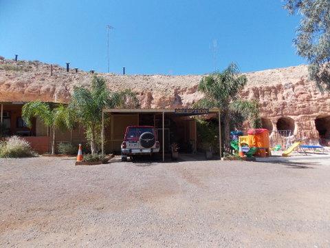 Desert View Apartments - South Australia Travel 0