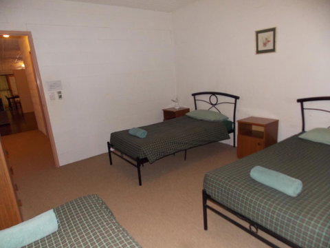 Desert View Apartments - South Australia Travel 2