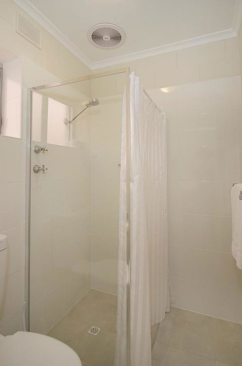 Victor Harbor City Inn - South Australia Travel 25