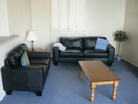 South Esplanade Apartment - South Australia Travel 4