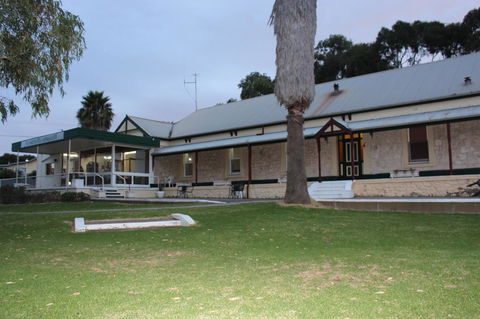 Island Motel Kingscote - South Australia Travel 1