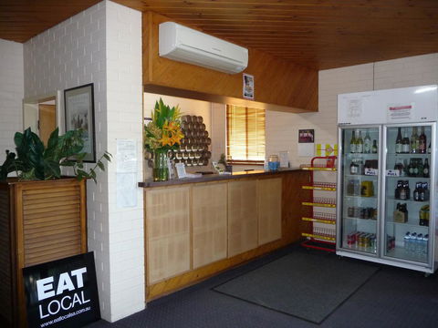 The Wine Vine Hotel - South Australia Travel 10