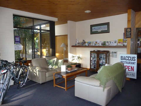 The Wine Vine Hotel - South Australia Travel 9