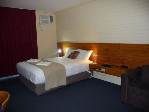 The Wine Vine Hotel - South Australia Travel 5