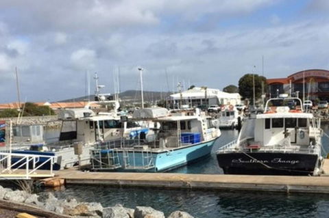 Port Lincoln Shark Apartment 2 - South Australia Travel 17